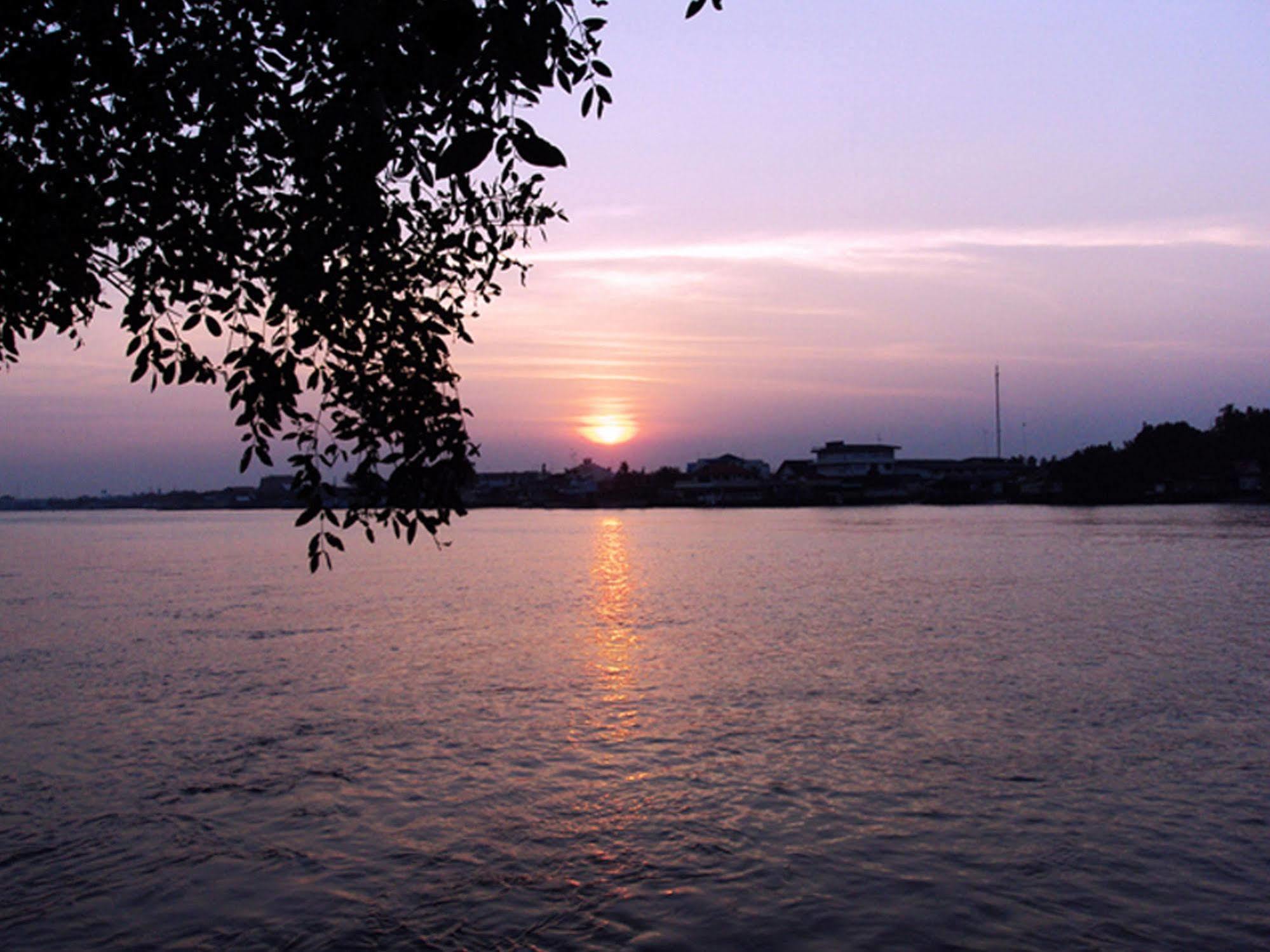반 시리폰 리조트  Samut Songkhram 외부 사진